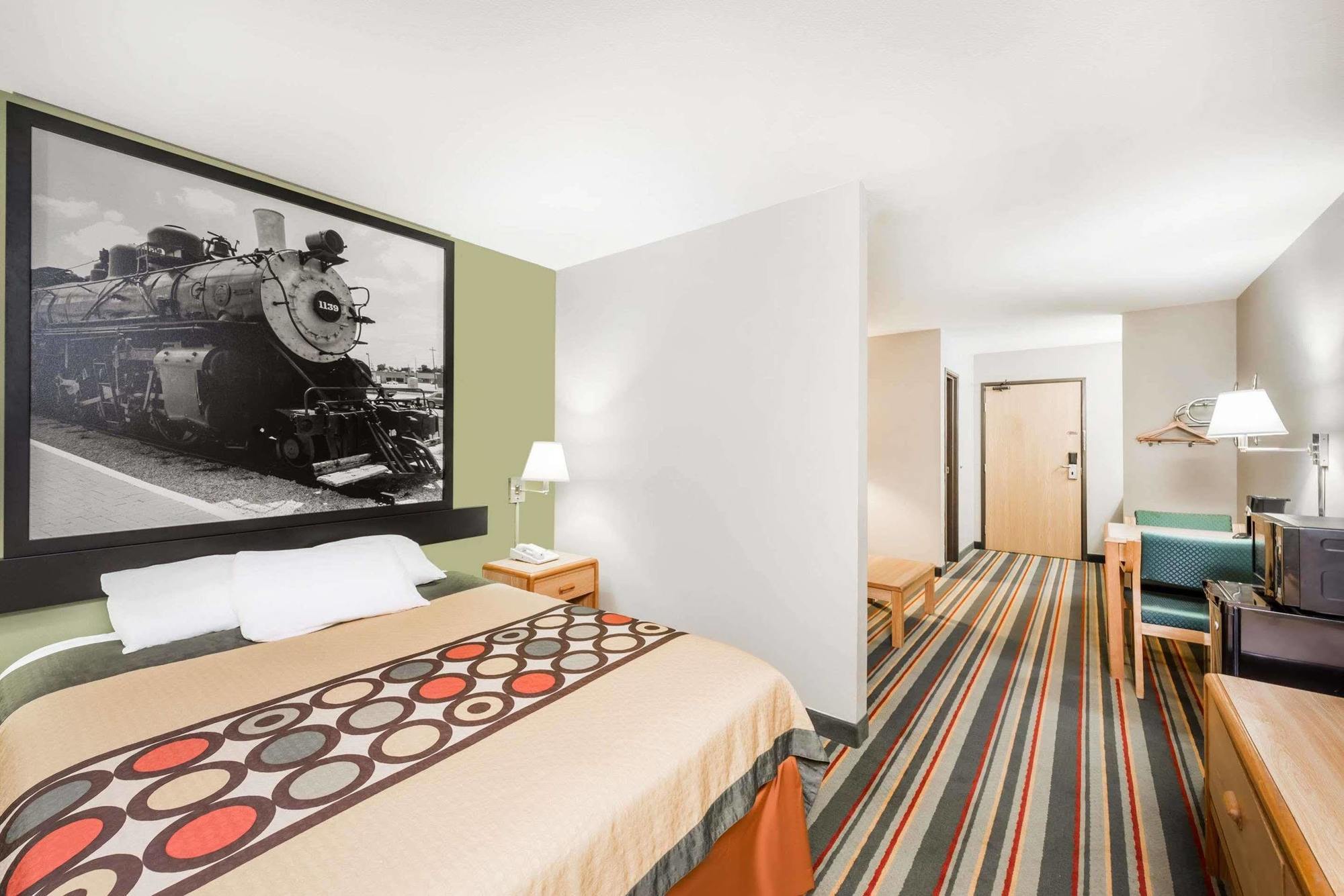 Super 8 By Wyndham Chanute Eksteriør billede